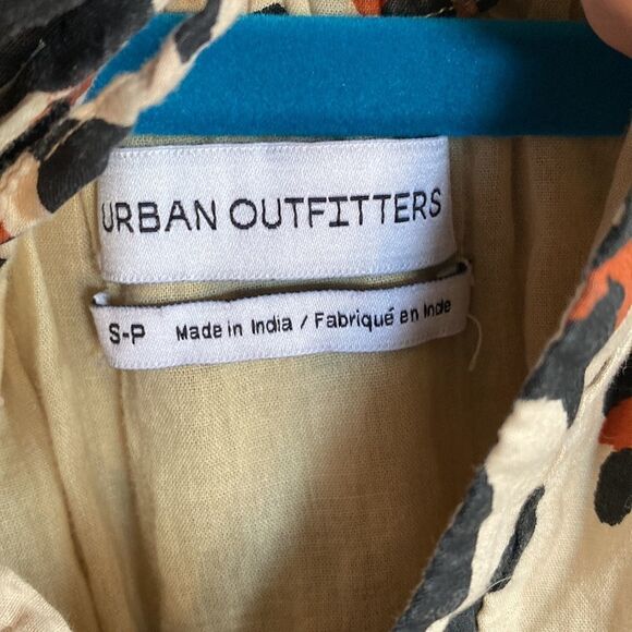 Urban outfitters cheetah print ruffle romper size SMALL - Picture 12 of 13